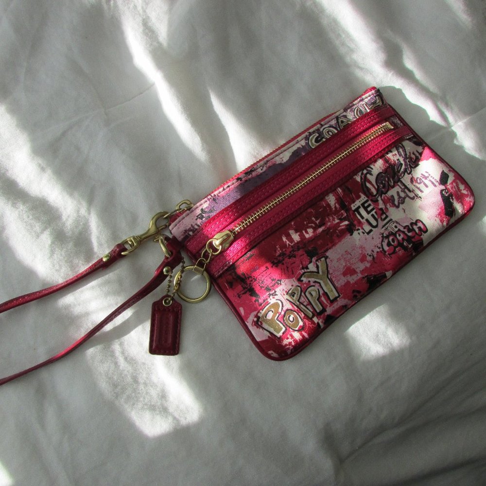 RARE Coach Poppy Pink Wristlet